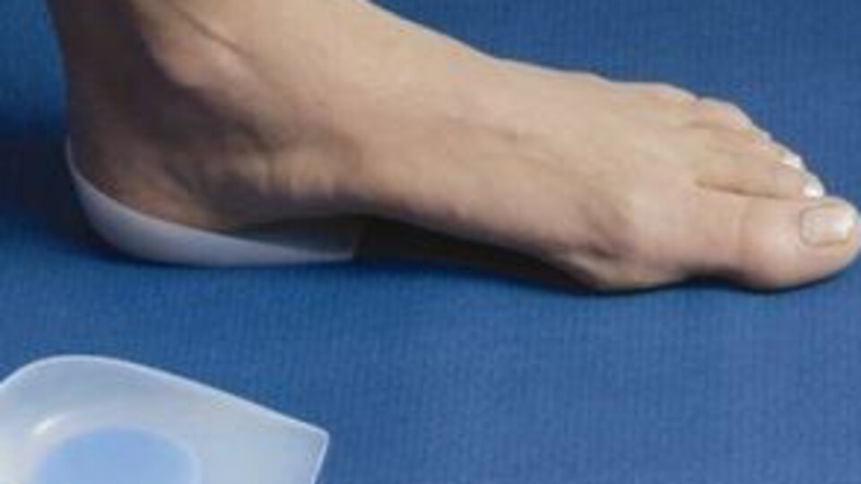 Düz tabanlı ayakkabı giyenler dikkat!