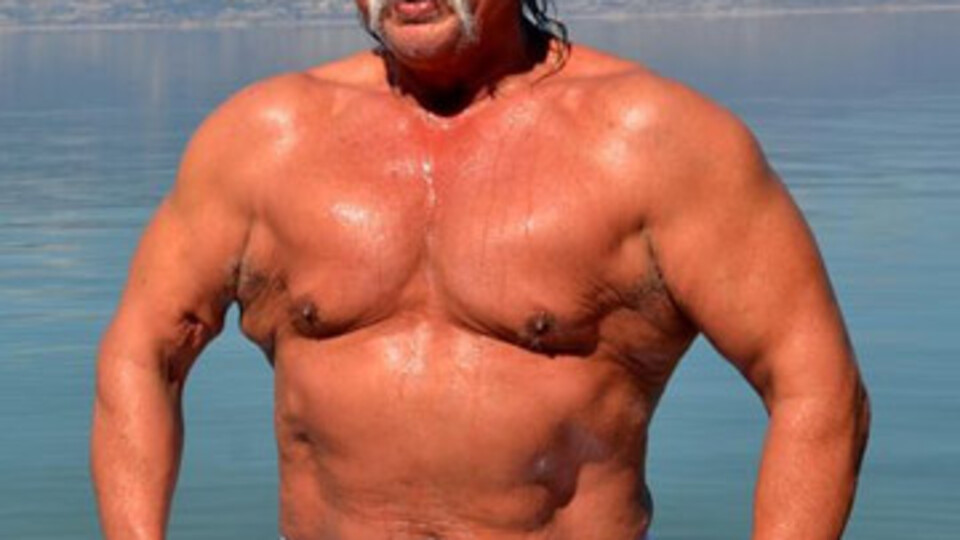 Üşümezsoy kirlilik için soyundu