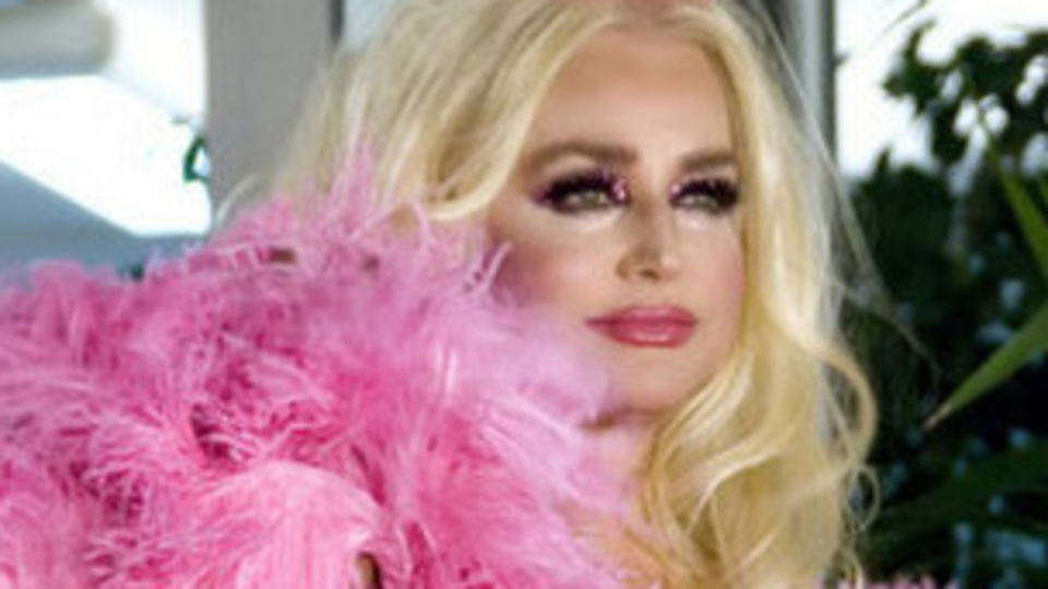 Yepyeni bir Banu Alkan!