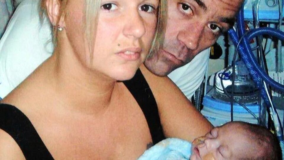 Babanın öpücüğü öldürdü!