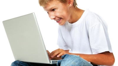 Günde 2 saat oynarsa doktor olabilir!