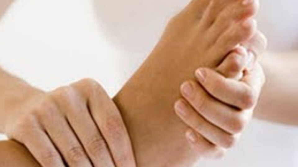 Ayak kokusu kanser habercisi olabilir!