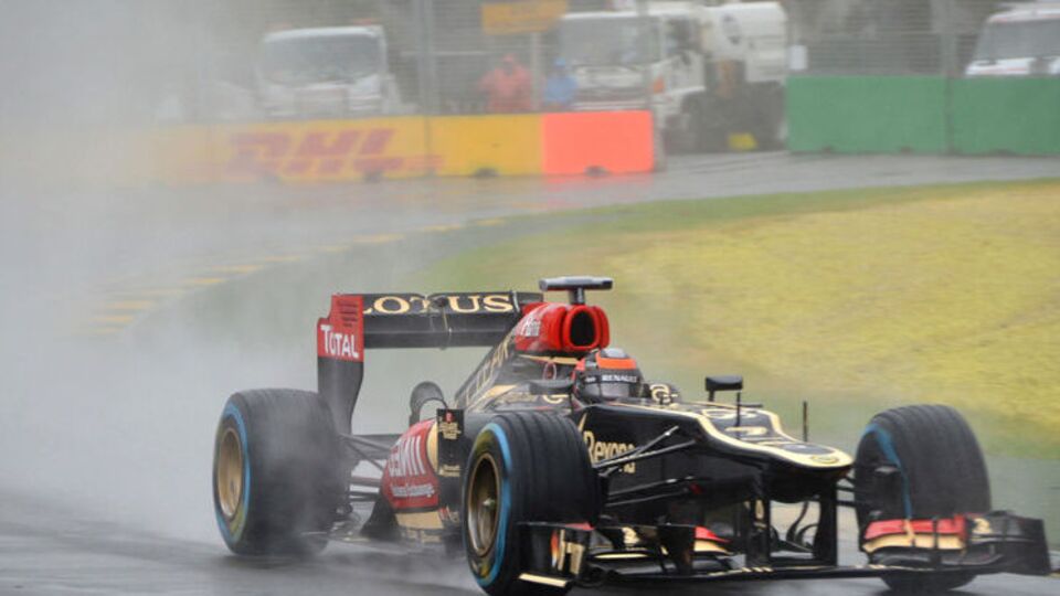 F1'e yağmur engeli