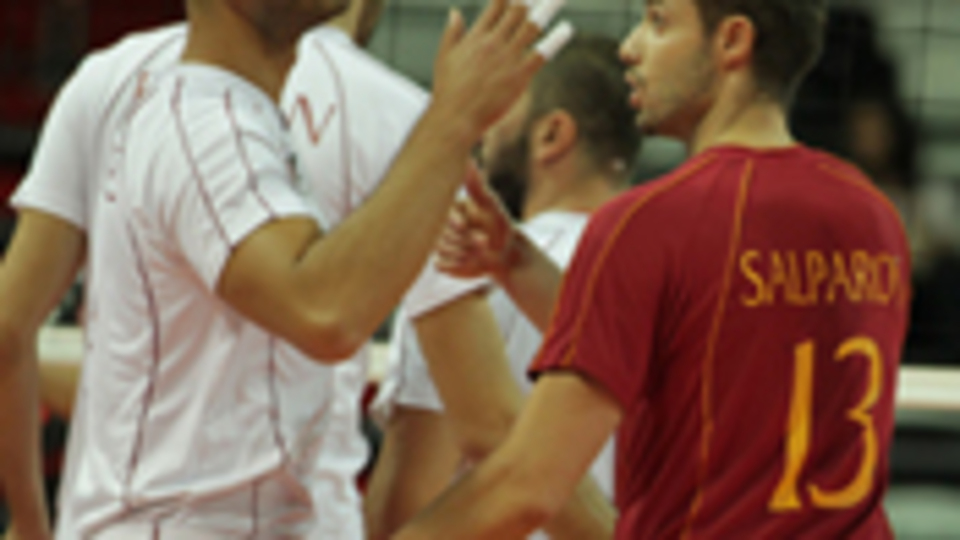 G.Saray zorlanmadı