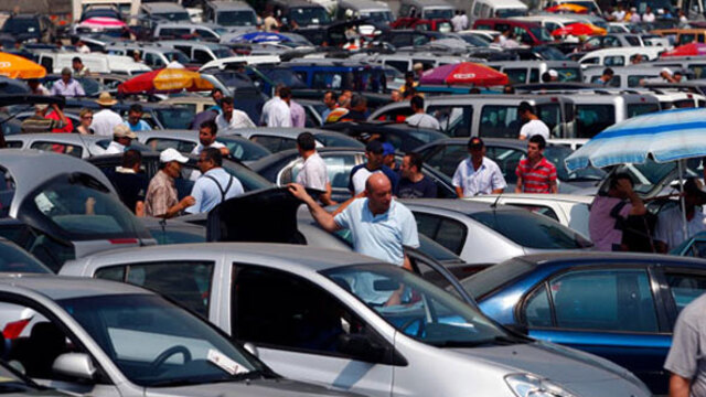 İkinci elde fiyatlar düştü!