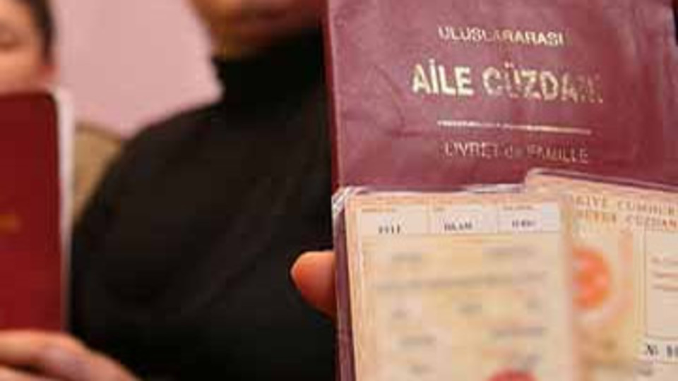 Hem eşi hem de annesi cezaevine girdi!