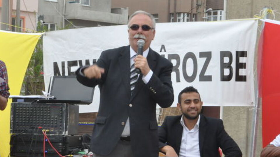 CHP'li Başkan'dan Kürtçe mesaj