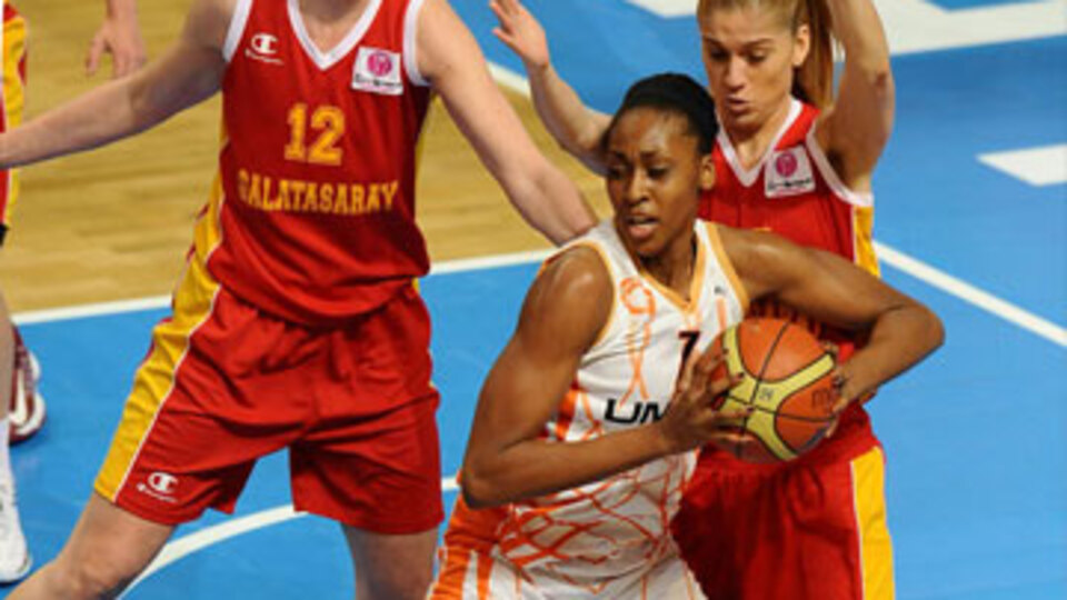 Cimbom yine dağıldı!