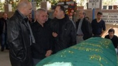 O da peşlerinden gitti