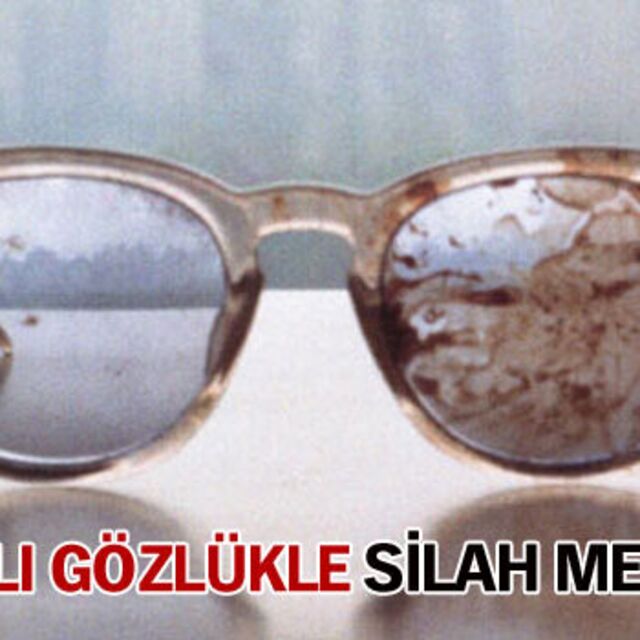 Kanlı gözlükle silah mesajı