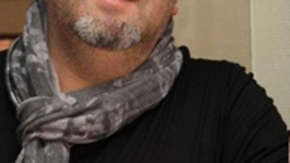 Doğduğu yeri film platosuna çevirdi