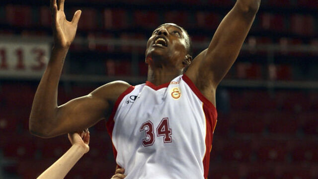 Fowles uçurdu