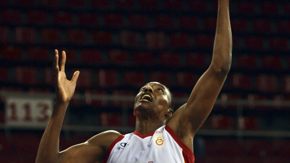 Fowles uçurdu