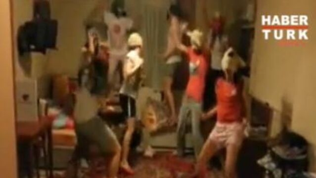 Voleybolcu kızlardan 'Harlem Shake' şov!