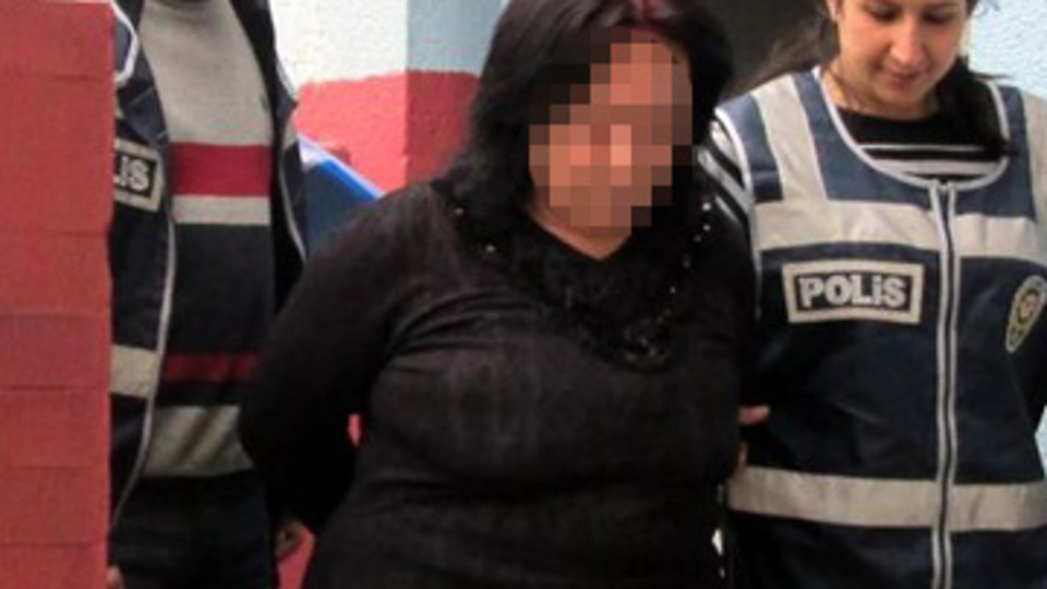 Evlilik vaadiyle 20 erkeği dolandırdı