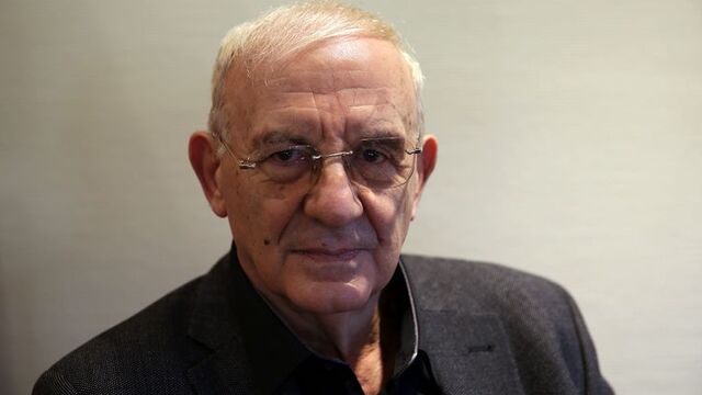 Ünlü eleştirmene saldırı