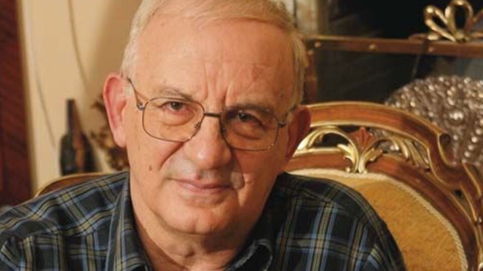 Atilla Dorsay yazılarına son verdi