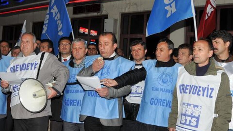Demiryolu çalışanları grevde
