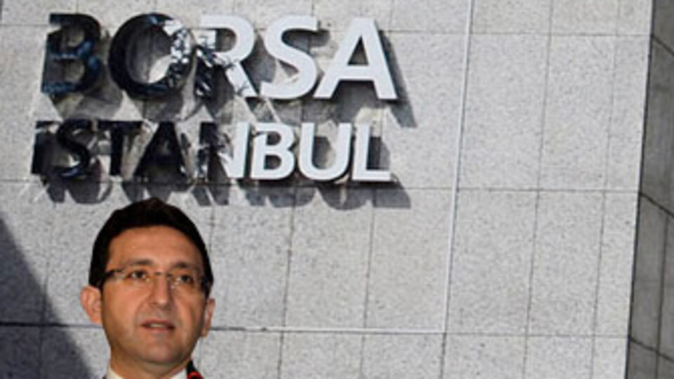 Başkan'dan yakışıklı bir çilek sözü!