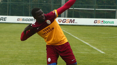 "Sneijder hem kısa hem de..."