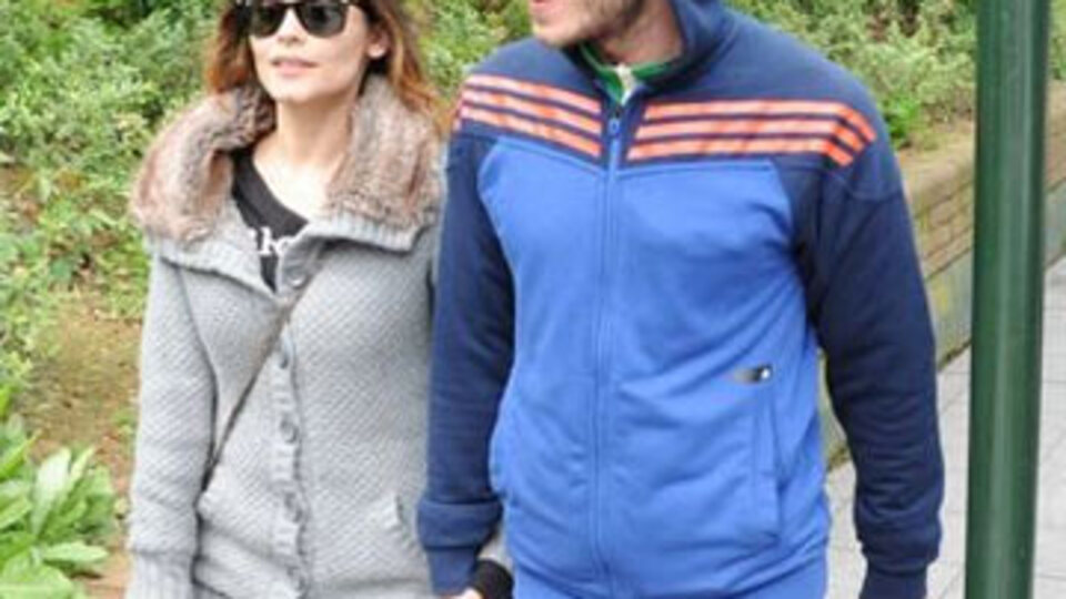 Çiçeği burnunda sevgililer