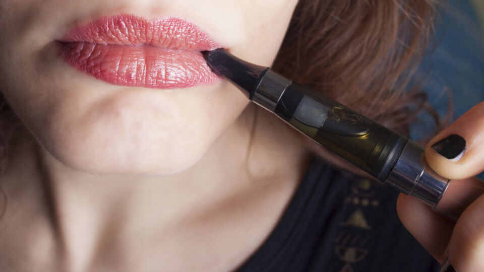 Elektronik sigaralarda büyük tehlike!