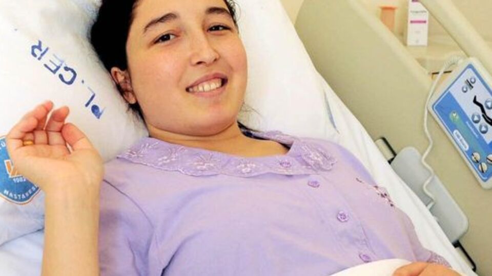 Doktorlar kalp atışlarını dinledi