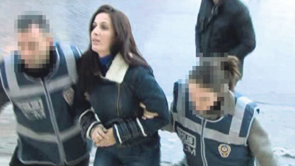 Şantajla suçlanan Demir Lady'e 156 yıl istendi!