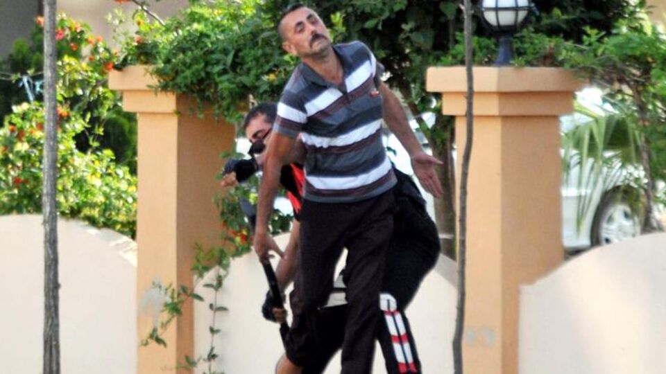 Sokak ortasında pompalıyla dehşet saçtı