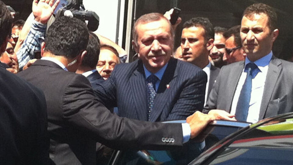 Başbakan Erdoğan'dan esnaf ziyareti