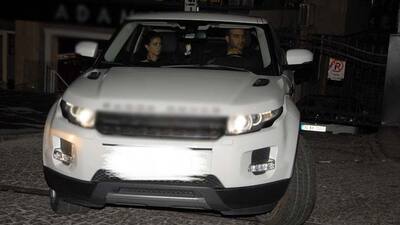 Buse yine eğlencede!