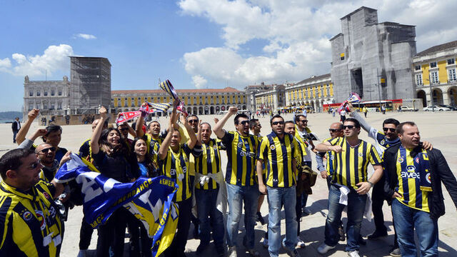 Fenerbahçe taraftarına şok