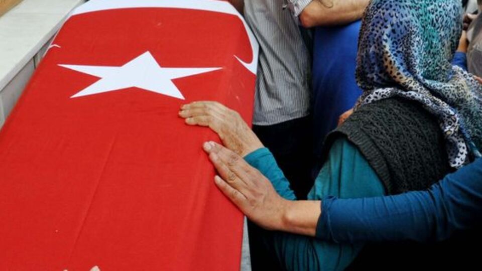 Şehit polis gözyaşlarıyla uğurlandı