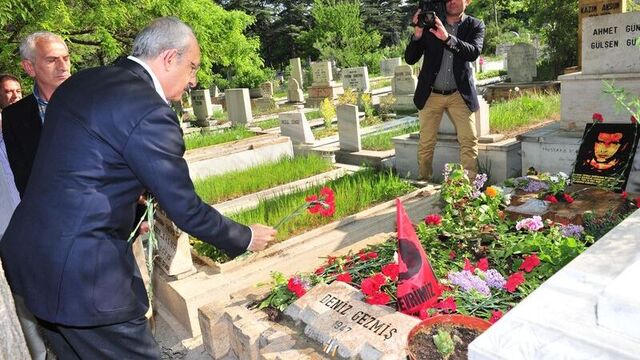 Kılıçdaroğlu 3 fidanı andı