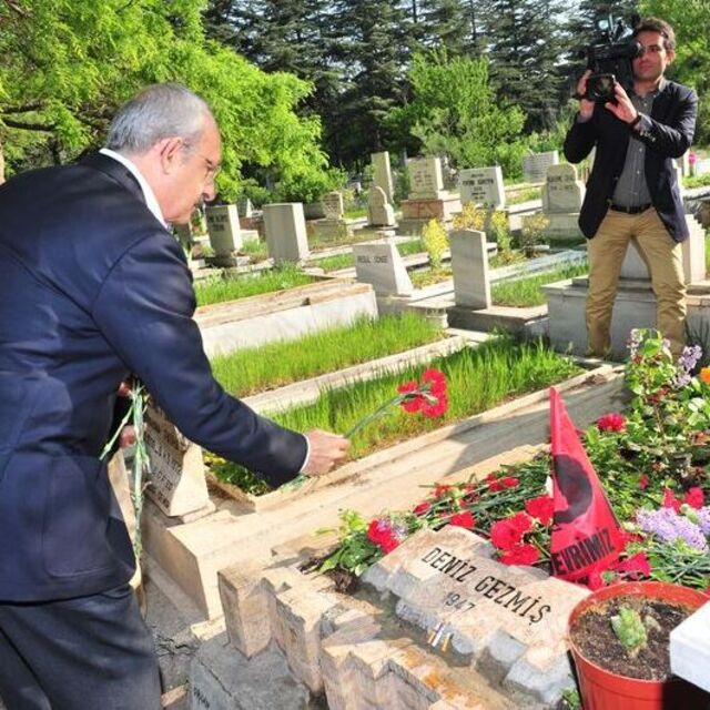 Kılıçdaroğlu 3 fidanı andı