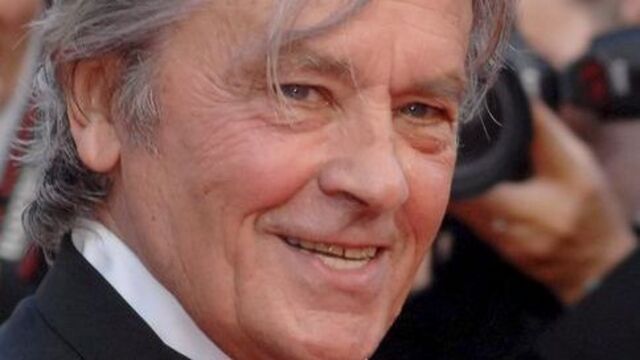Cannes Film Festivali'nin onur konuğu Alain Delon