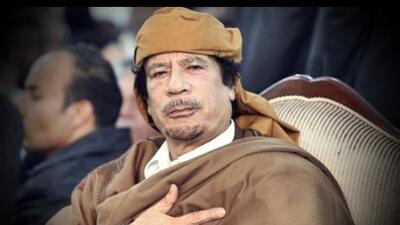 Kaddafi ile çalışan herkese siyasi tecrit