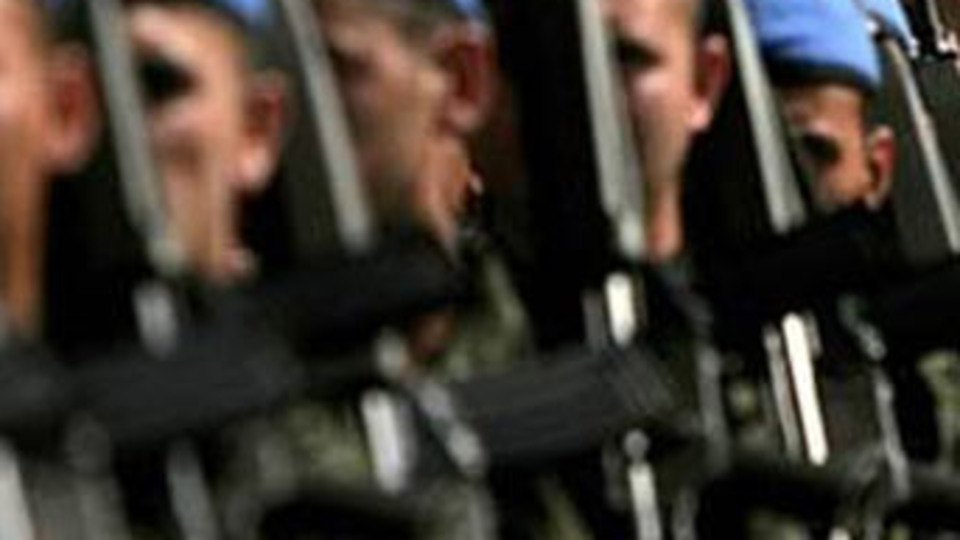 Askerlik kısalmalı mı, zorunlu olmaktan çıkmalı mı?