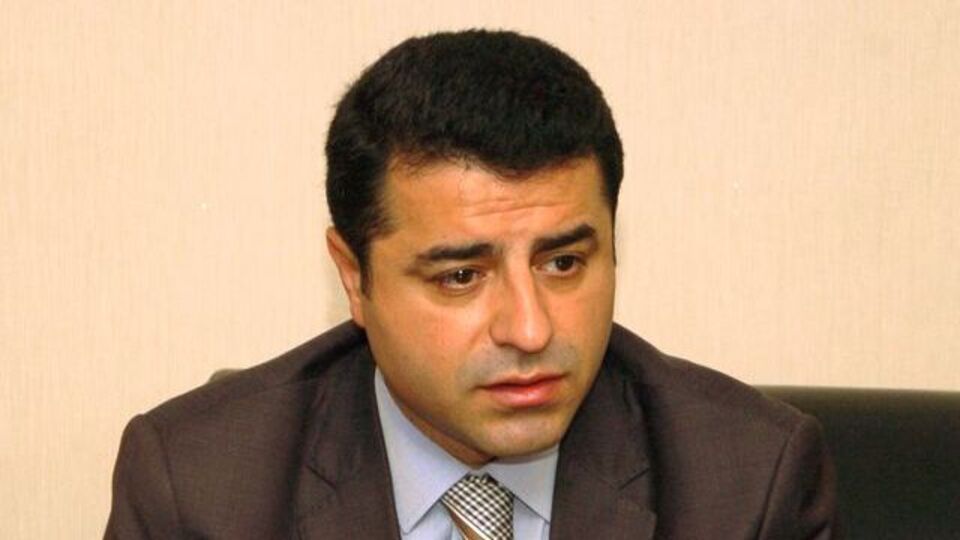 Demirtaş'ın konvoyunda kaza