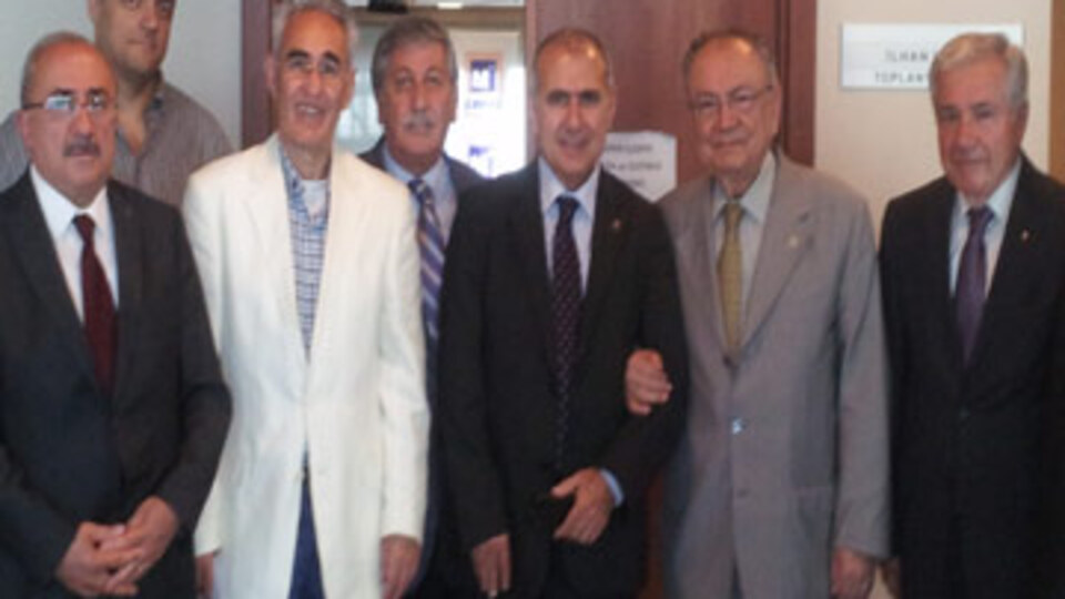 İstanbul Üniversitesi Mezunlar Derneği'nde yönetim değişikliği