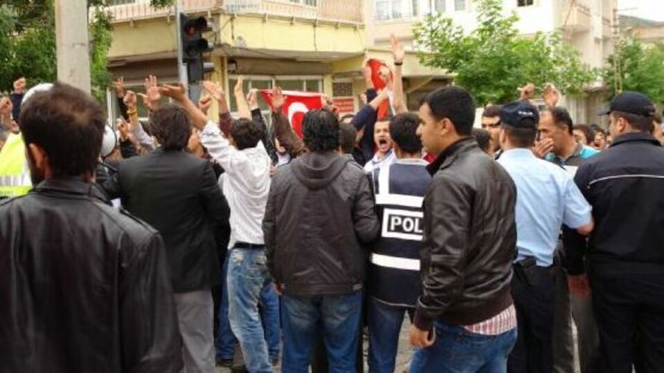 BDP mitinginde gerginlik!