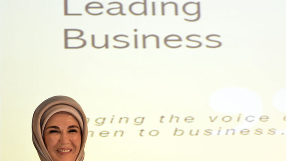 Emine Erdoğan'a 'Liderlik Ödülü'