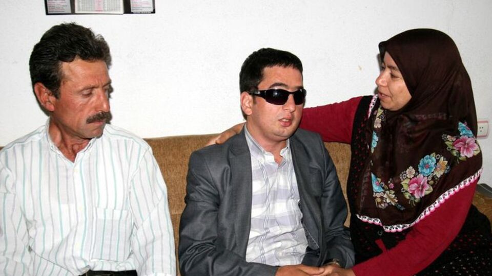 Kaybettiği oğlunun yüzünü Turan Çolak'da gördü