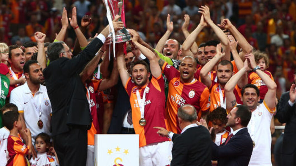 Kupayı Özerten verdi