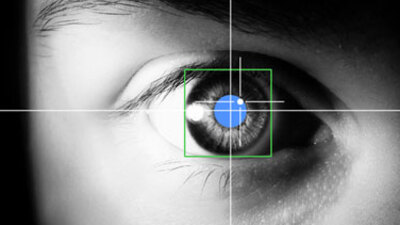 Gözde ışık çakması hastalık belirtisi!