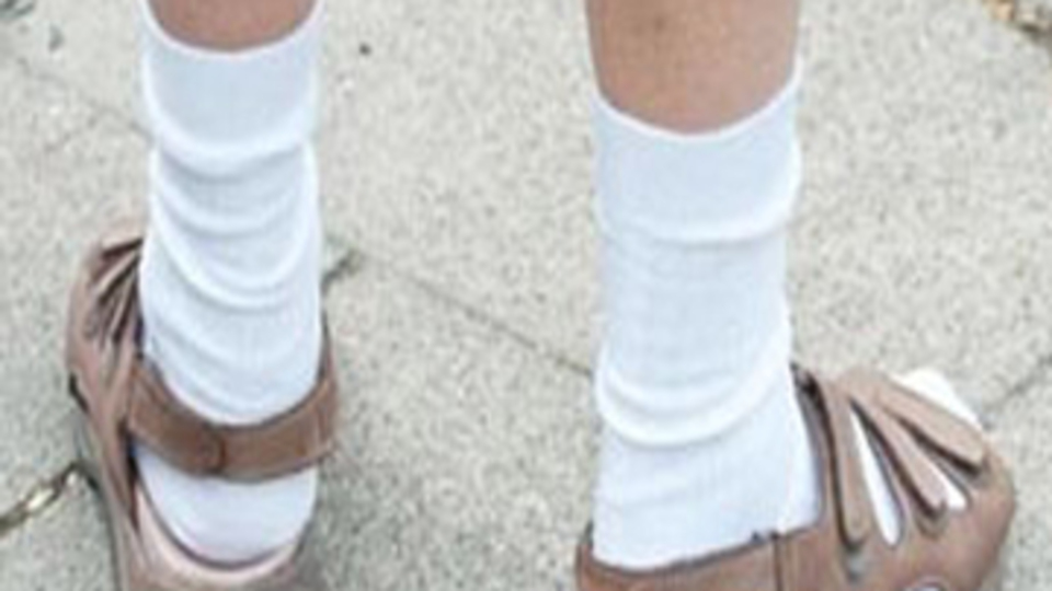 Çorapları çıkarın klimaları kapatın!