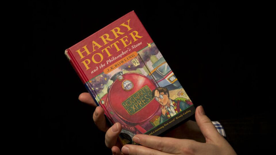 Orijinal Harry Potter kitabına rekor fiyat!