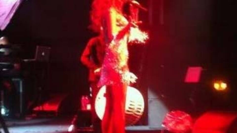 Umreye de giderim, transparan da giyerim!