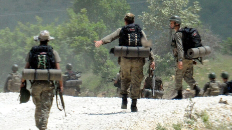 Komando girmez dağlarda uyuşturucu operasyonu