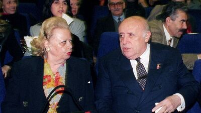 Nazmiye Demirel vefat etti